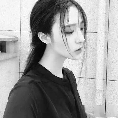为什么男人宁愿把裤兜塞爆，也不背包？
